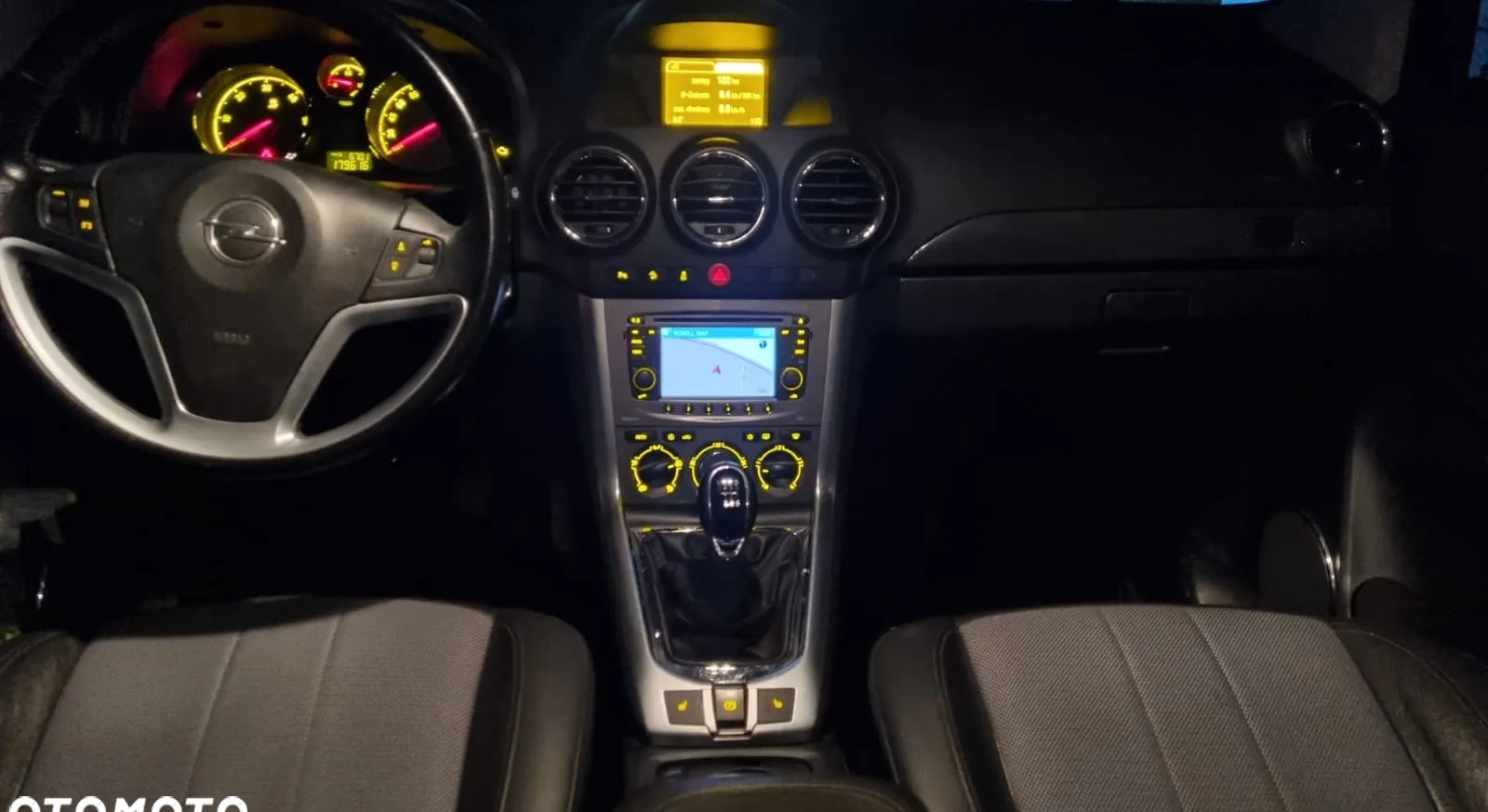 Opel Antara cena 32900 przebieg: 179000, rok produkcji 2012 z Leszno małe 137